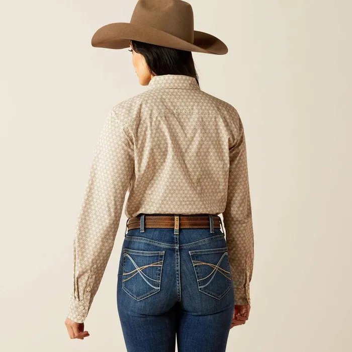 Women TShirts and Tops Ariat Kirby Stretch Shirt Caidan Sea Spray Women TShirts and Tops Ariat Kirby Stretch Shirt Caidan Sea Spray